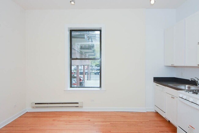 Foto del edificio - 4715 N Sheridan Rd