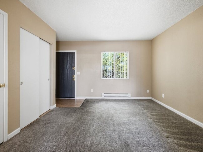 Building Photo - 1525 S Woodland Ave