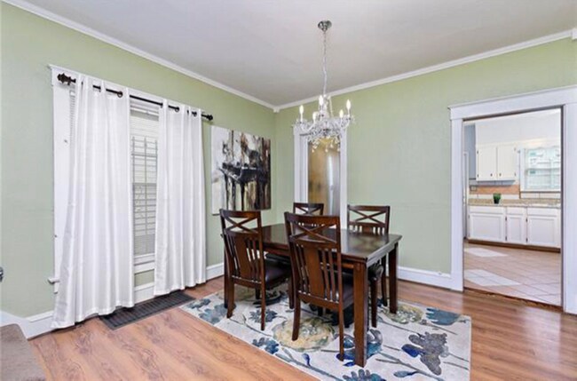 Foto del edificio - 6231 E 9th St