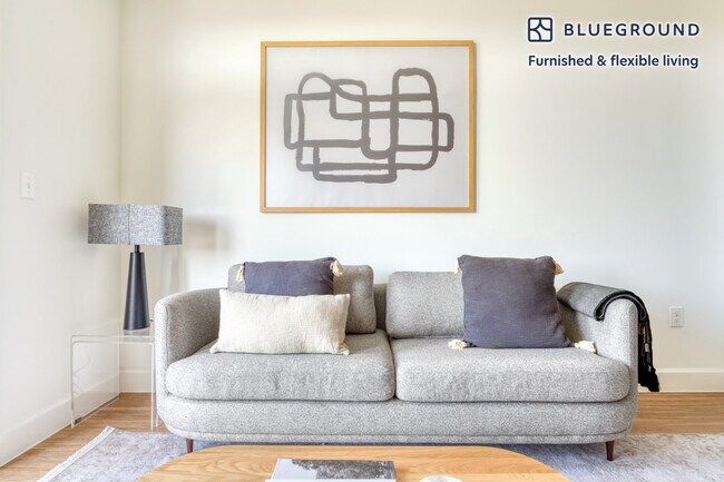 Foto del edificio - 1401 Art Dilly Dr.