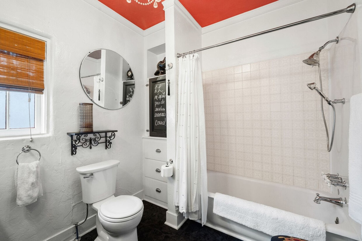 Building Photo - 4075 AZ-89