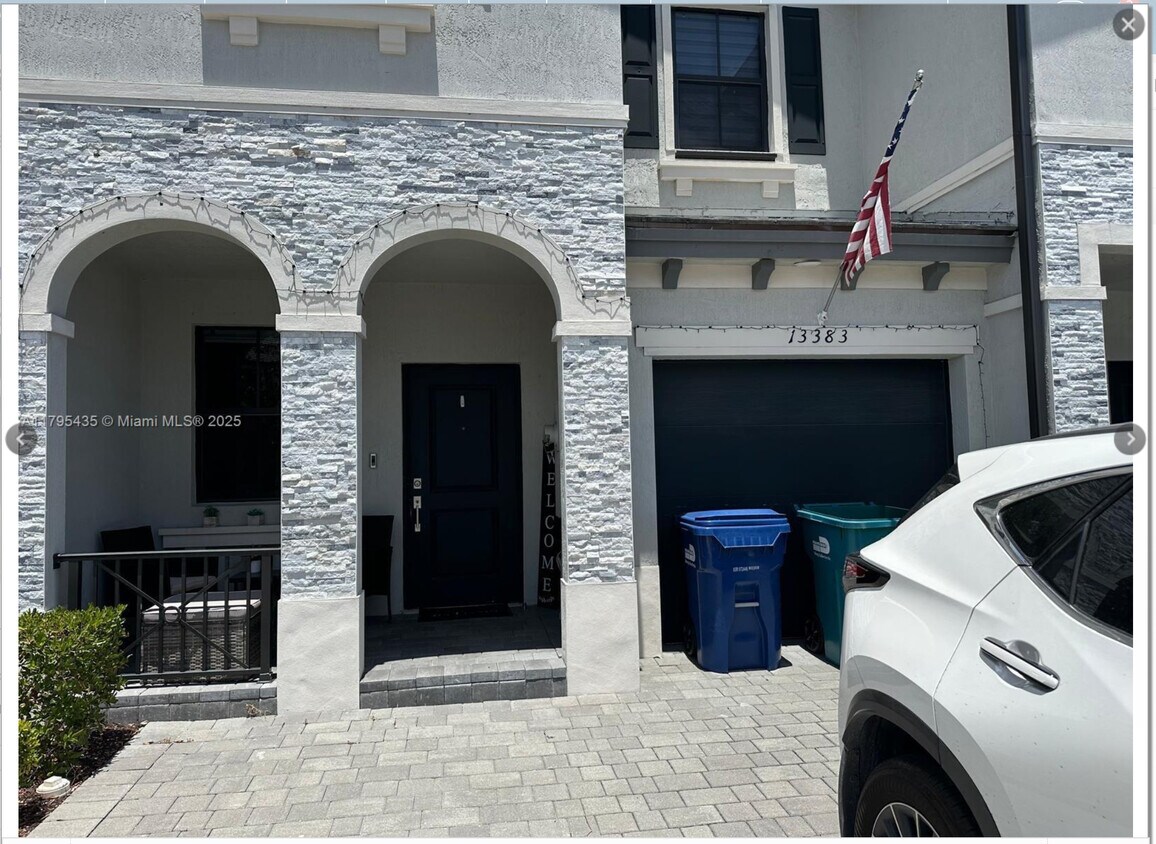 Primary Photo - 13383 SW 287th Ter