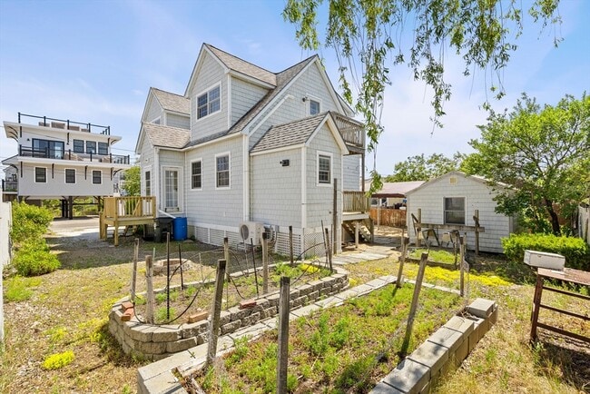 Building Photo - 8 58th St