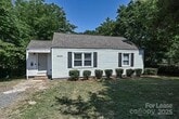 Primary Photo - 2649 Roslyn Ave