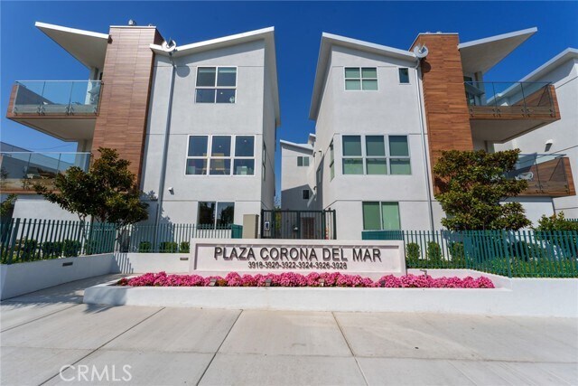 Foto del edificio - 3924 E Coast Hwy