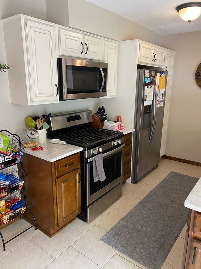 Stainless Steel Appliances - 11420 Terrace Rd NE