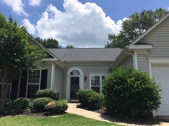 Photo - 209 Highgate Cir House