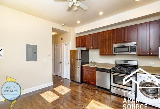 Photo - 649 W Deming Pl Apartment
