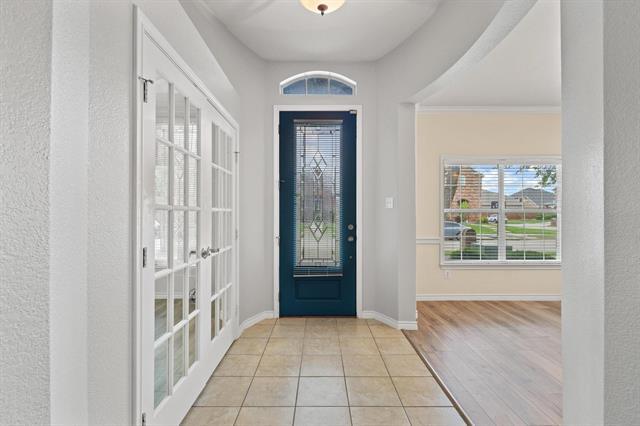 Building Photo - 689 Bonham Dr