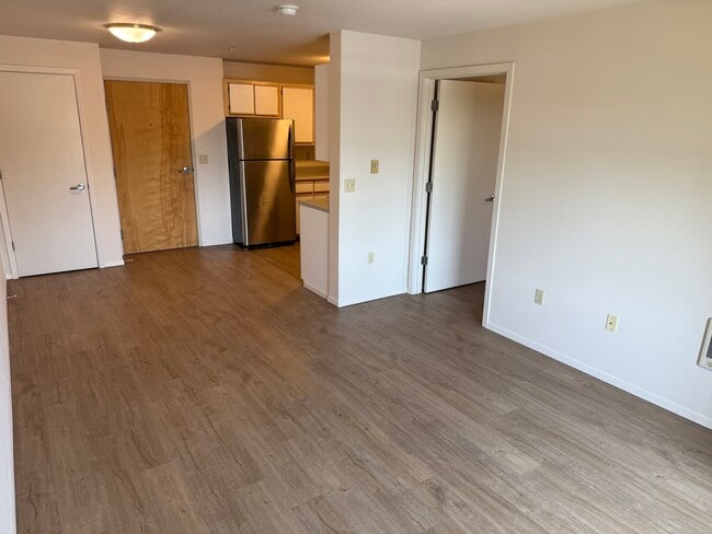 Living - Rose City Center Apartments - 55 and Over