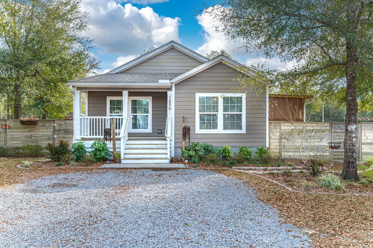 1520 Trotter Way, Baker, FL 32531 House for Rent in Baker, FL