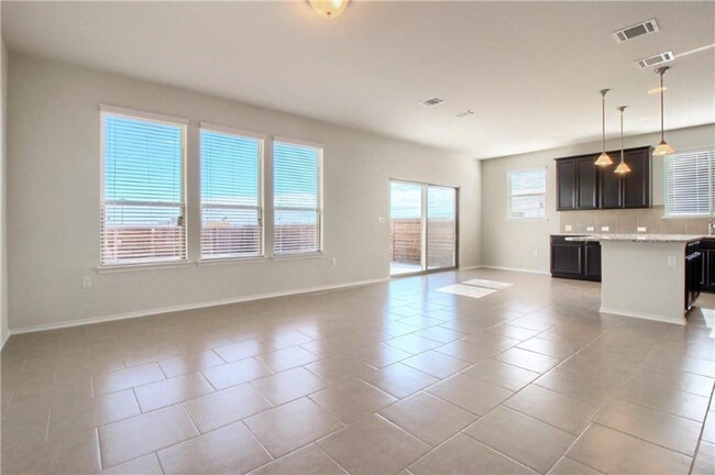 Building Photo - 13909 Osmarea Dr