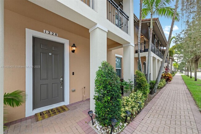 Building Photo - 1228 SW 147th Ave