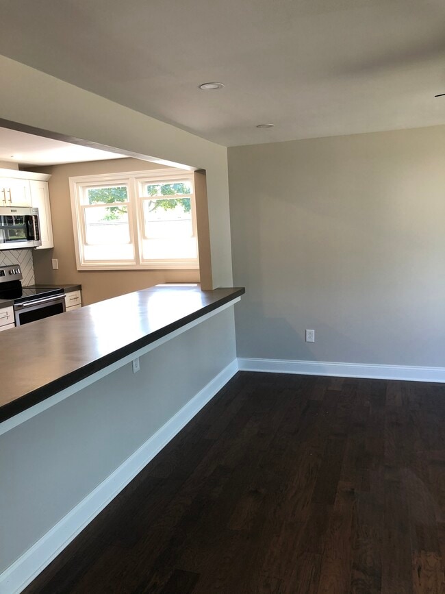 811 Englewood Ave Unit 2, Buffalo, NY 14223 Apartments in Buffalo, NY