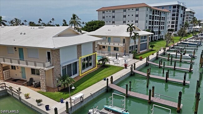 Foto del edificio - 2500 Gulf Shore Blvd N