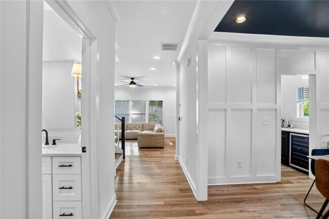 Foto del edificio - 1170 Moton Ave SW