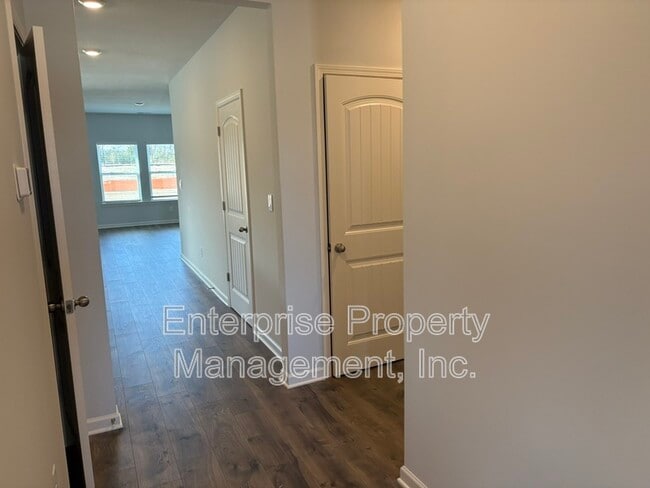 Foto del edificio - 85 Burr Oak Cv