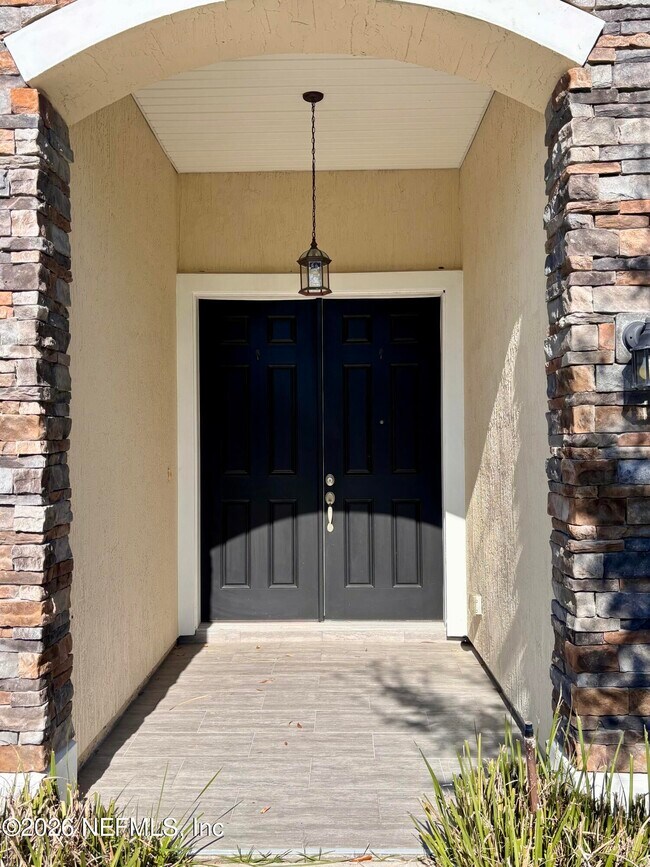 Building Photo - 15730 Spotted Saddle Cir