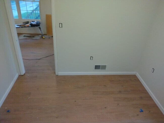 Foto del edificio - 1299 Porters Rd