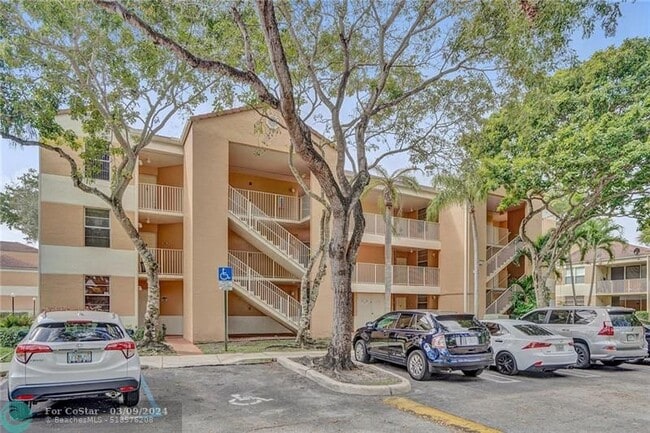 Building Photo - 8216 NW 24th St