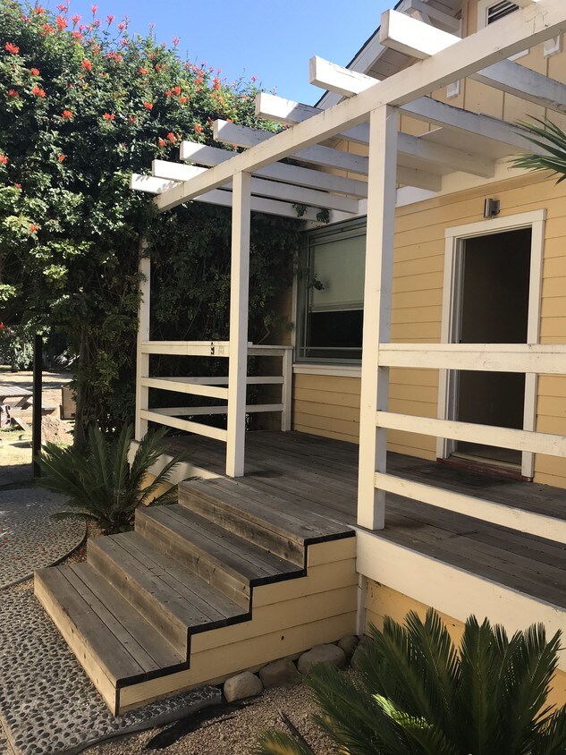 Foto principal - 5392 Hollister Ave