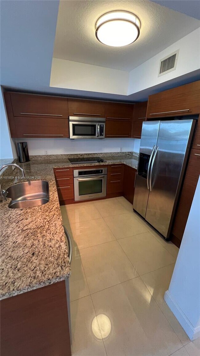 Foto del edificio - 2641 N Flamingo Rd