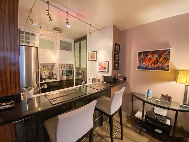 Foto del edificio - 145 E 48th St