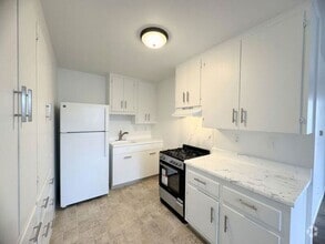 Building Photo - 3934 Third Ave