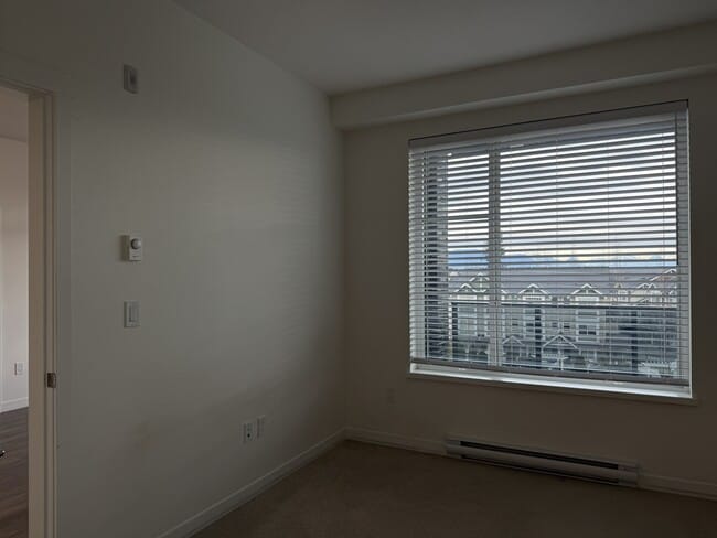 Building Photo - 15858 Fraser Hwy