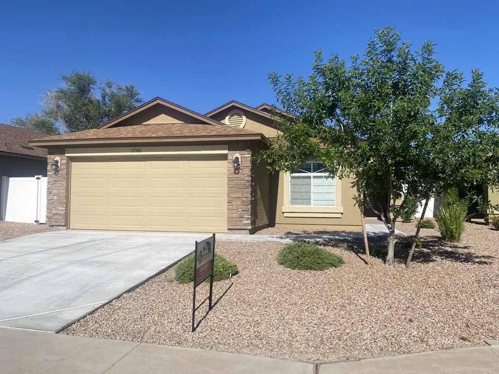 Foto principal - 1180 Coventry Dr