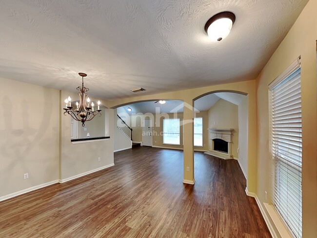 Building Photo - 8831 Windfern Trace Dr