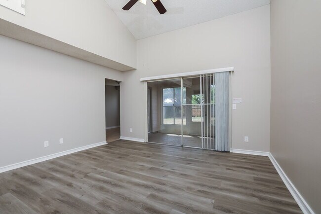 Foto del edificio - 12624 Lysterfield Ct