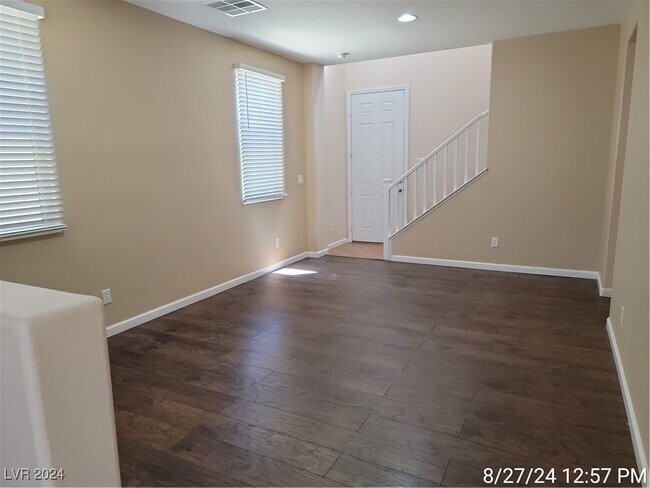 Foto del edificio - 8674 Anderson Dale Ave