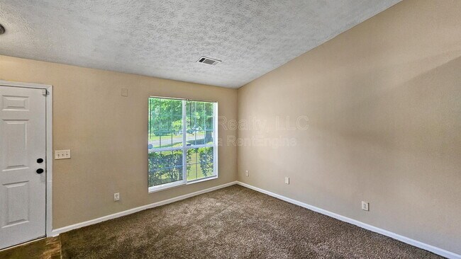 Building Photo - 4636 Forest Creek Ln
