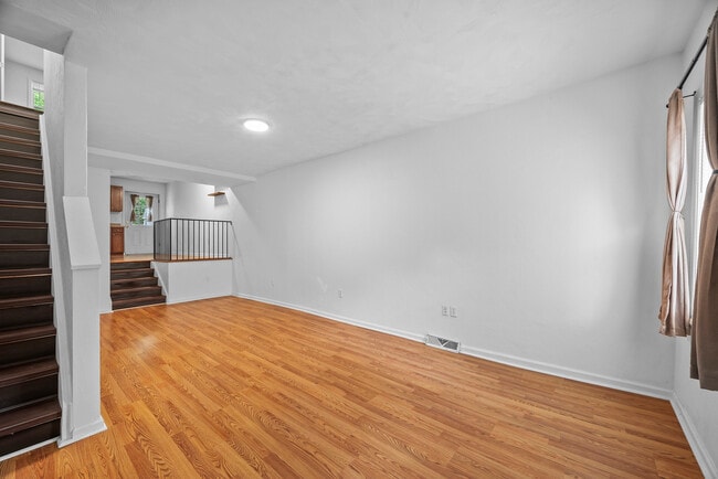 Building Photo - 1304 Breed St