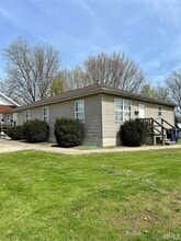 Building Photo - 102 N Seminary St
