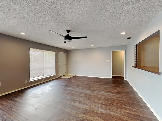 Foto del edificio - 1609 Parkhaven Dr