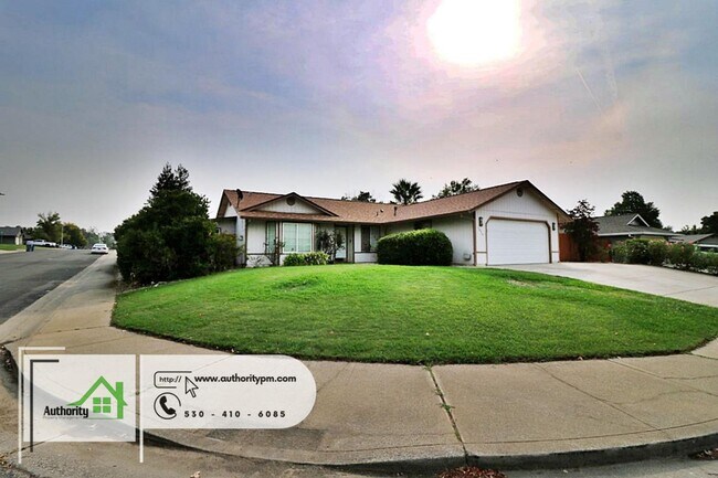 Building Photo - 2875 Tropicana Ct