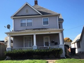 Building Photo - 349 10th St