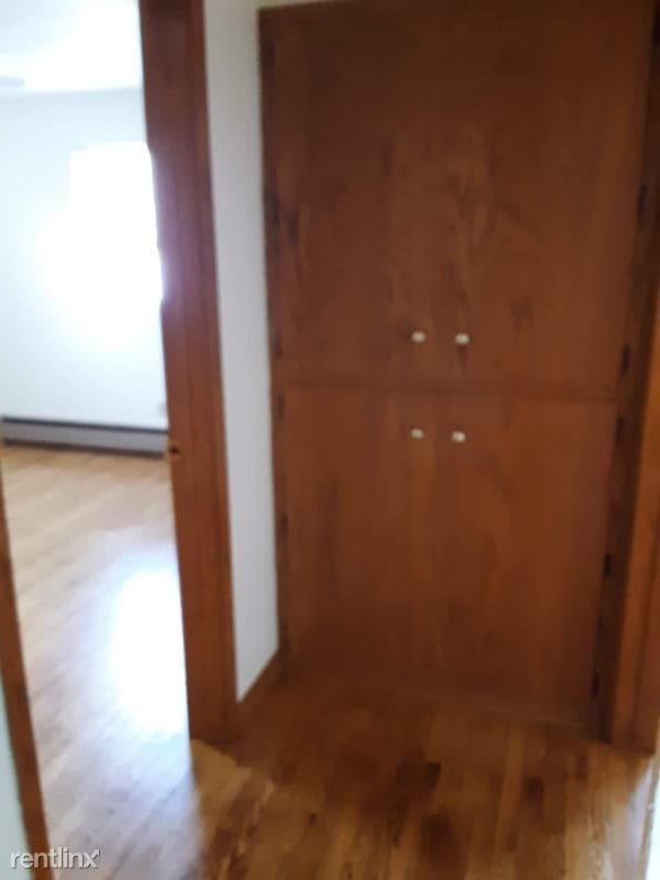 Building Photo - 2 br, 1 bath Apartment - 224 Bird St E Unit E