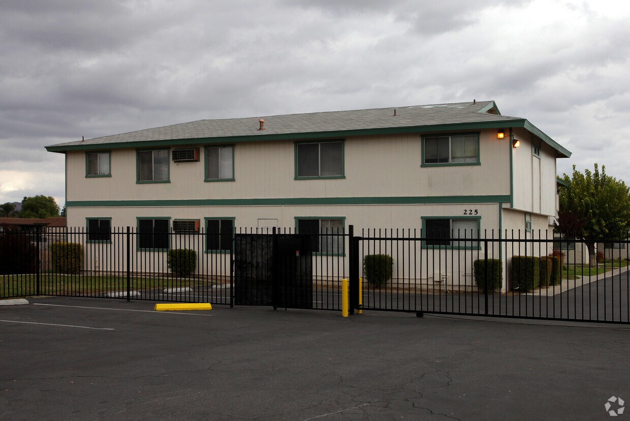 Primary Photo - Rio Ranch Apartments