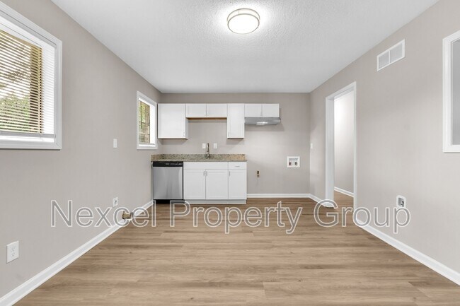 Foto del edificio - 8168 Ashbrook Dr