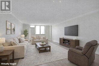 Building Photo - 2 Grove St E