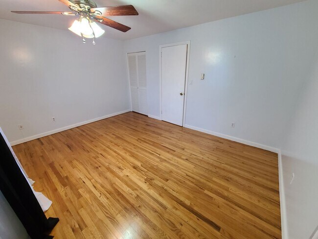 Foto del edificio - 1 Bedroom Condo at Farmington Village