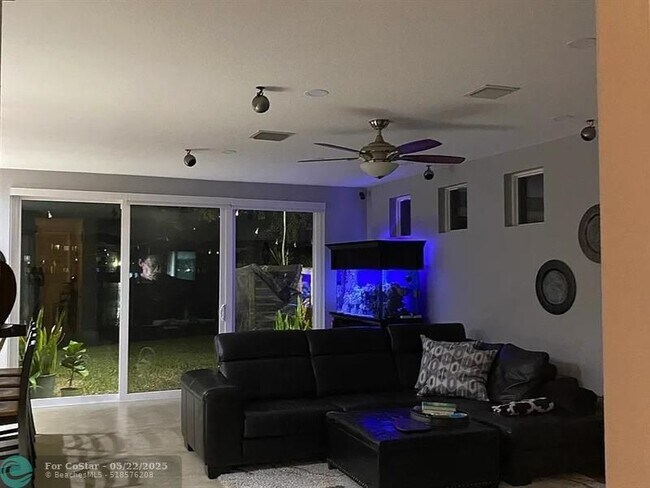 Foto del edificio - 16207 SW 48th St