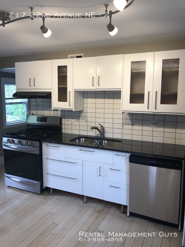 Primary Photo - 217 22nd Ave NE