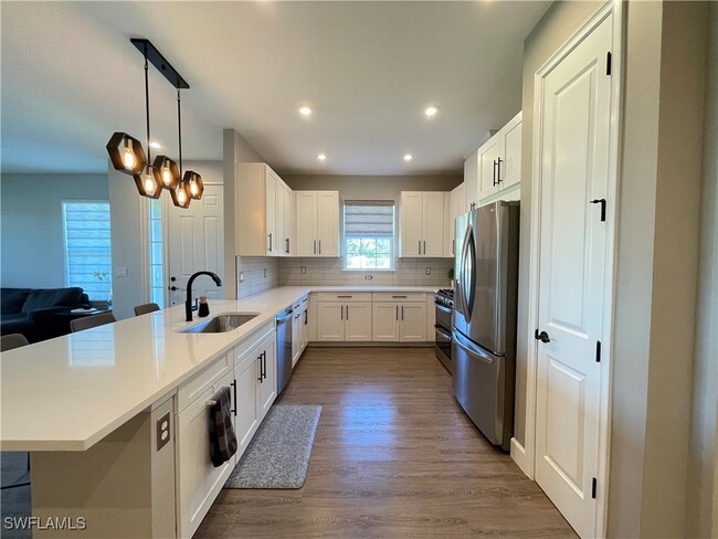 Foto del edificio - 8021 Calle Canovas Ct