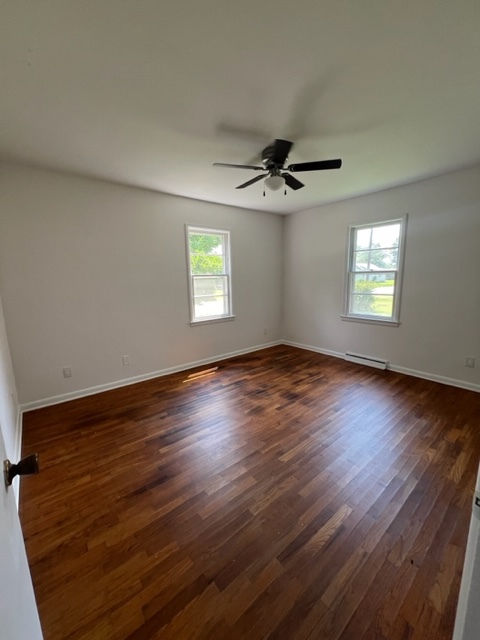 Bedroom - 1 - 607 S Argus St