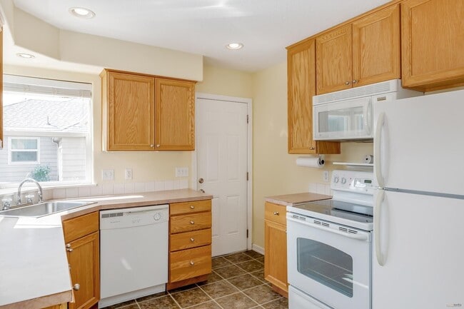 Foto del edificio - Wonderful Cottage Home in SE Pdx Near Mall 205