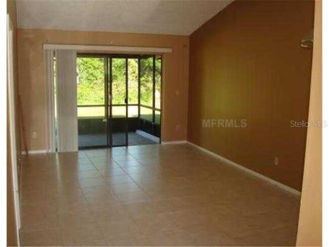 Building Photo - 104 Creekside Way